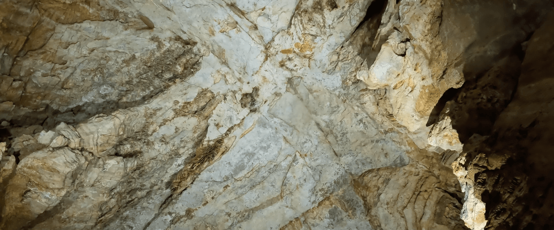 Grotta Su Marmuriimage as banner